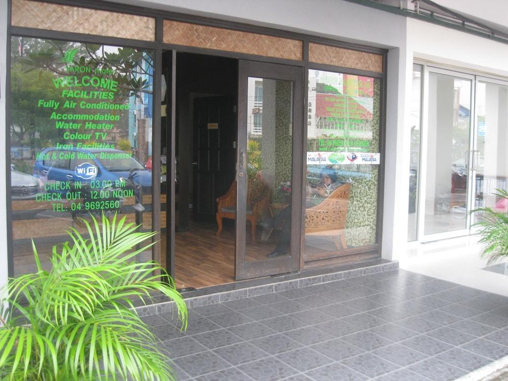 1 Baron Motel Kuah Exterior photo