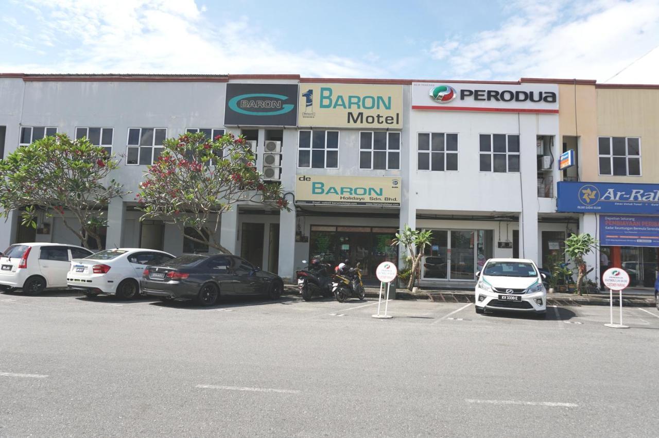 1 Baron Motel Kuah Exterior photo